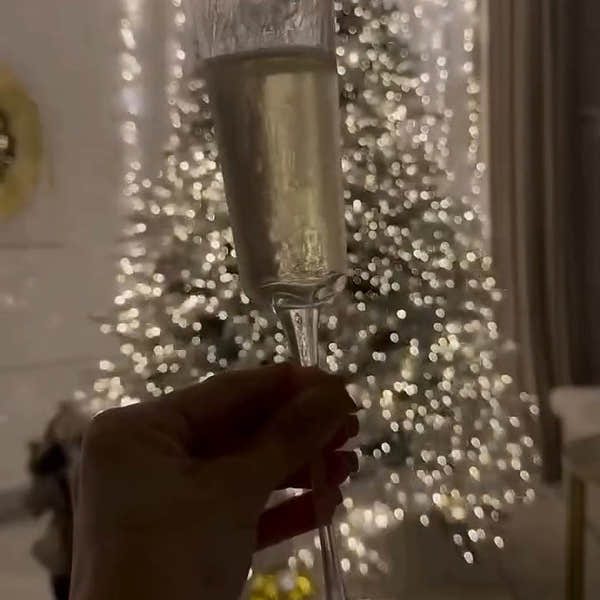 Varmhvide mikro-LED på tynd sølvtråd